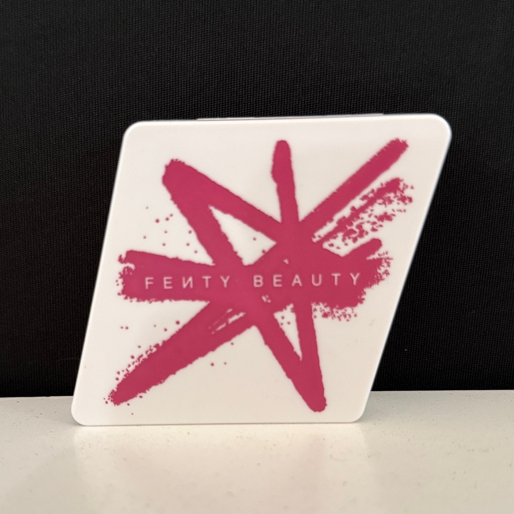 Fenty Beauty Cheeks Blush in Summertime Wine